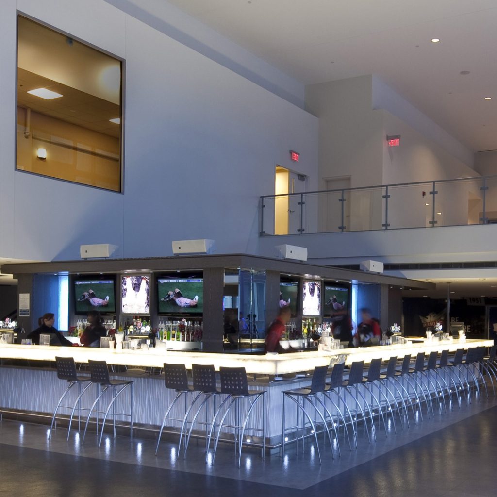 Location: Toronto, CanadaBarstool(s): 1161-VS/VB Robie Bar  Base(s): 4100 Disc