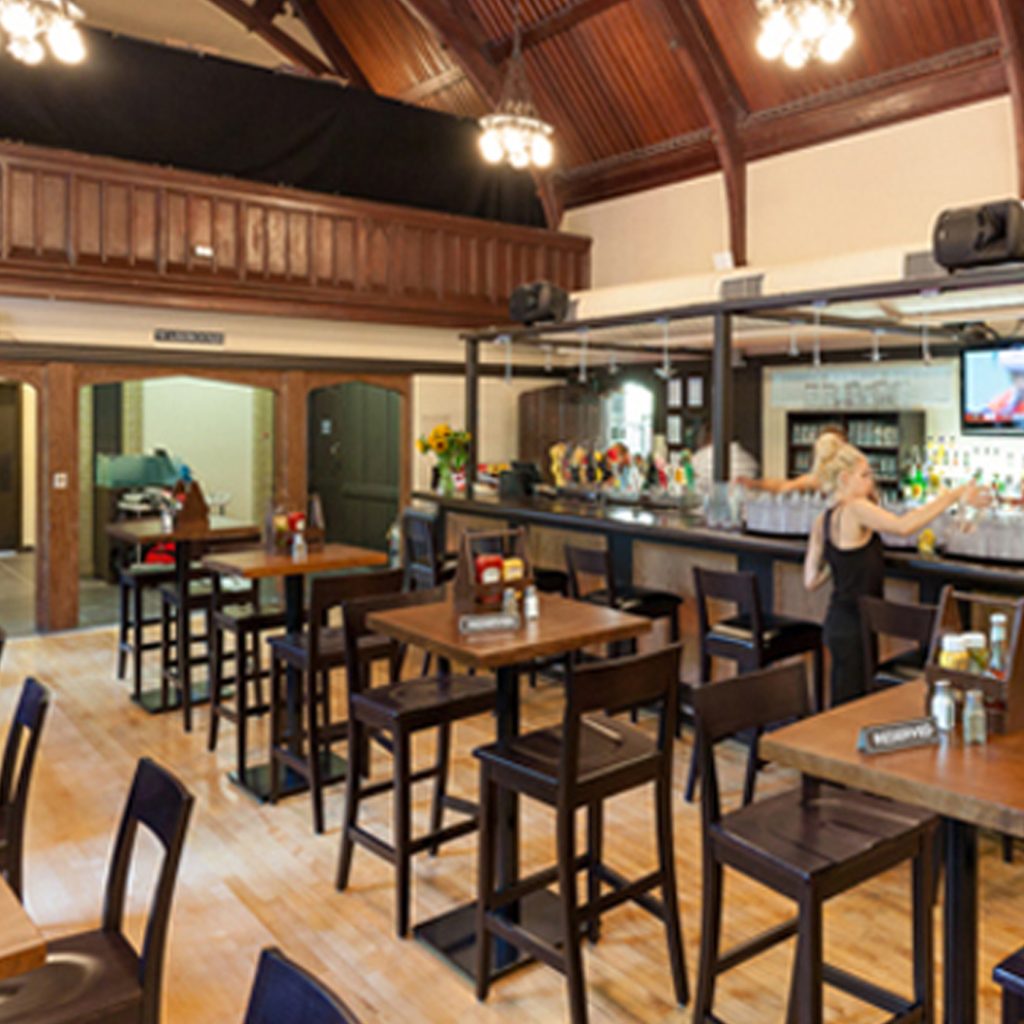 Location: Macmaster University - Hamilton , OntarioChair(s): 178G-WS Naple Grand  178G-US Naple Grand  Barstool(s): 1178-WS Naple Bar