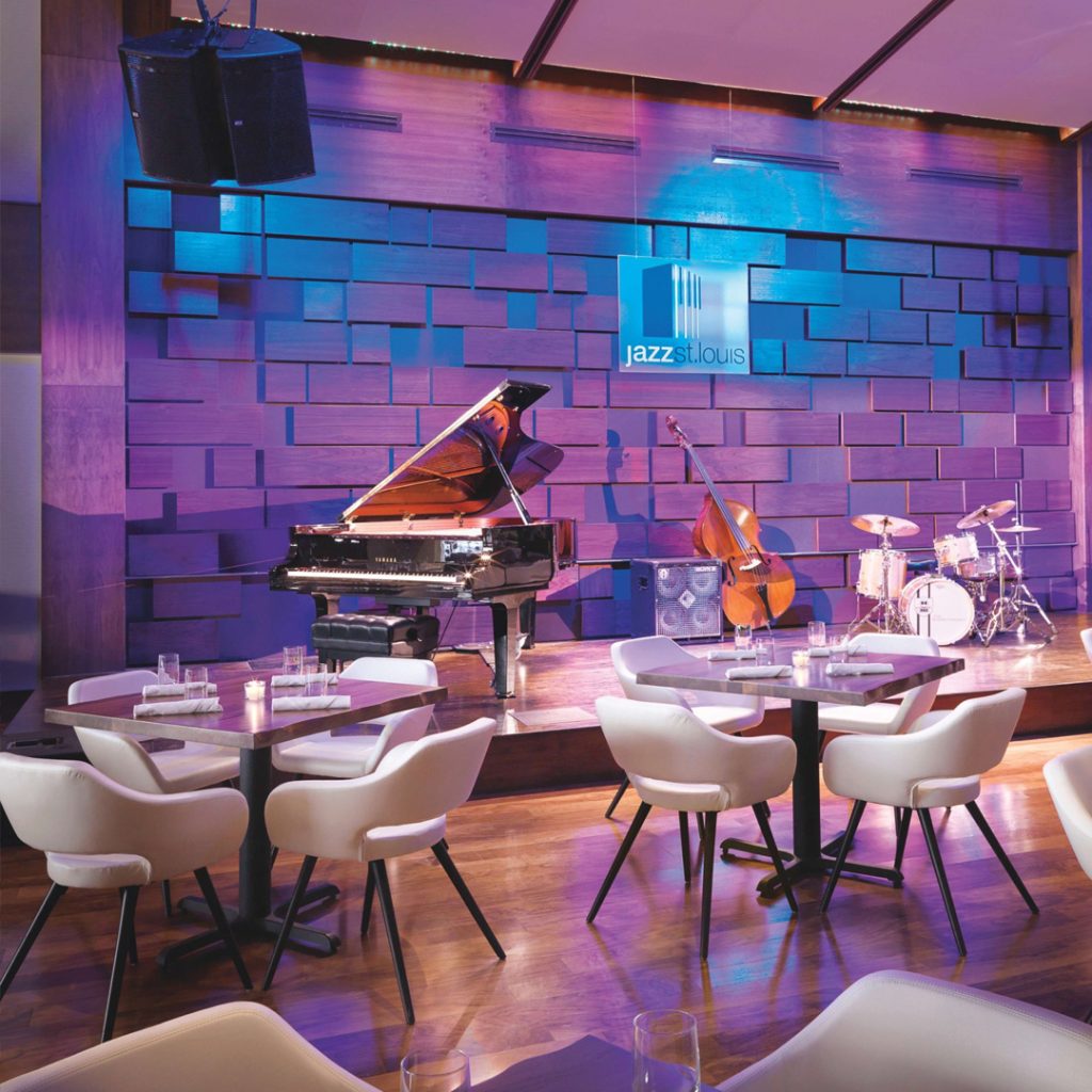 Location: St. Louis, MissouriChair(s):195-TWLG Utopia Arm195-TMLG Utopia Arm Arm