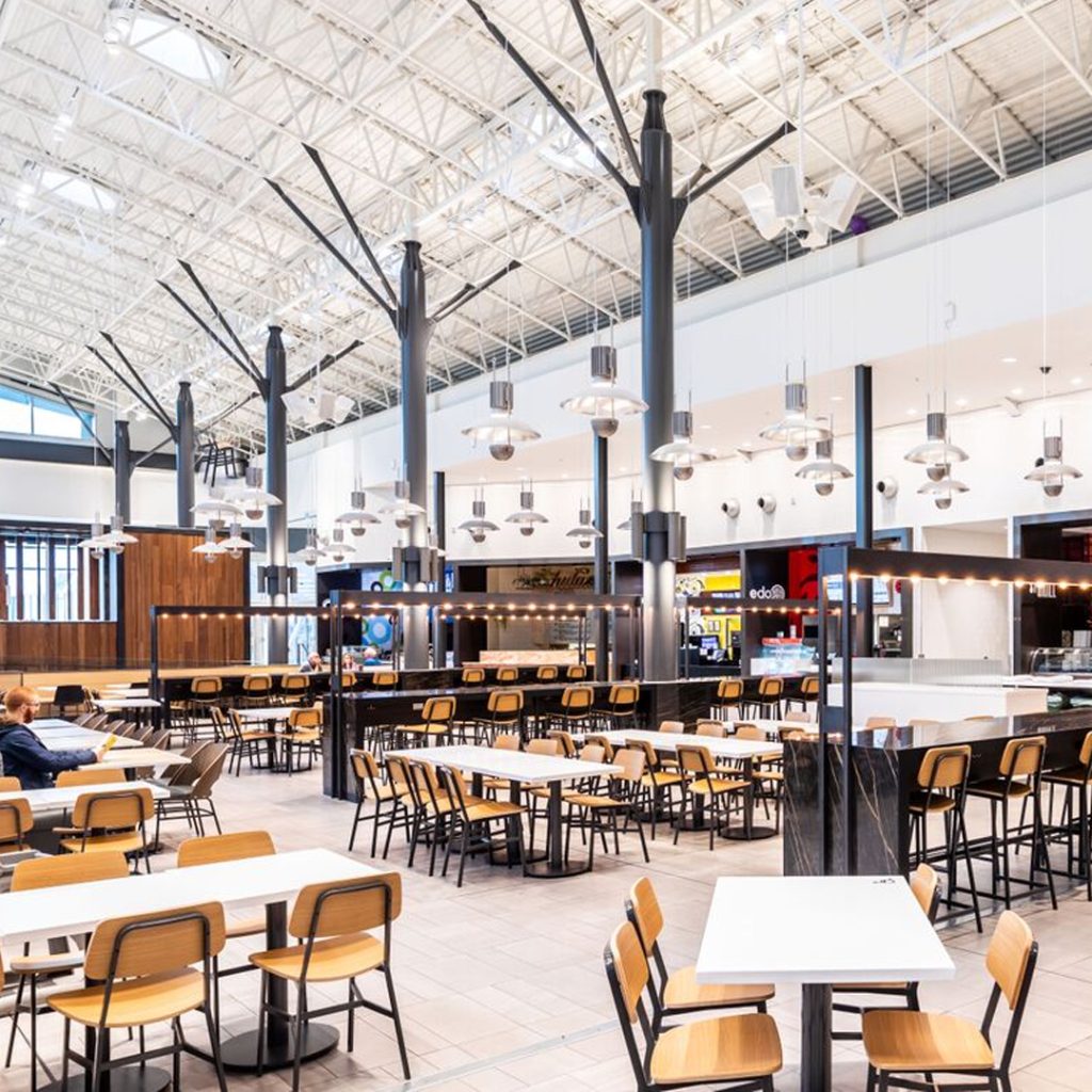 Location: Calgary, CADesign: GHA AssociatesPhoto credit: Neil ZellerChair(s):438-WS/WB SPRINT 891-VB/SMLG Custom Bleeker Stool(s):1438-WS/WB SPRINT BAR Base(s):4100 Disc Top(s):Solid Surfaces