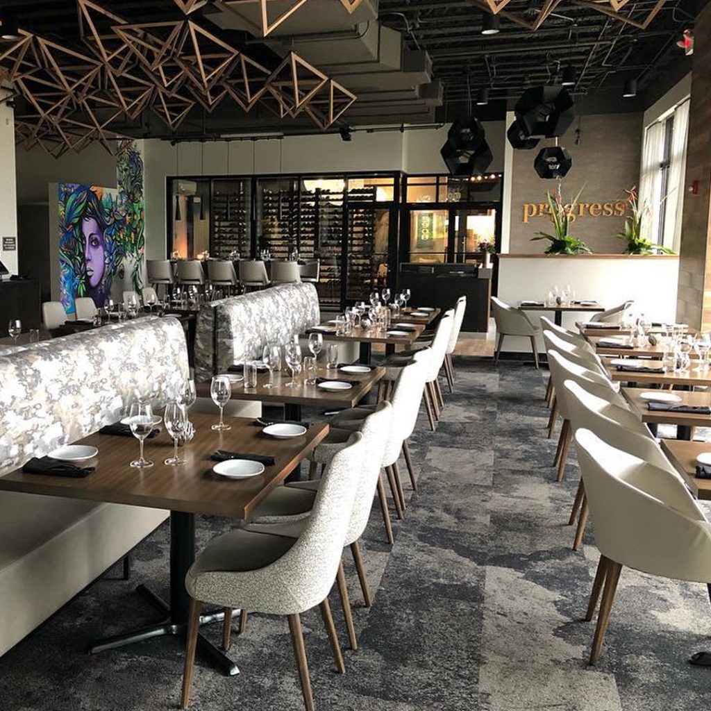 Location: Springfield, MOChair(s):936-TWLG Ellington Arm 830-TWLG Balthazar Stools(s):1904-TWLG Brando Bar Bench(s)Custom Daytona Bench