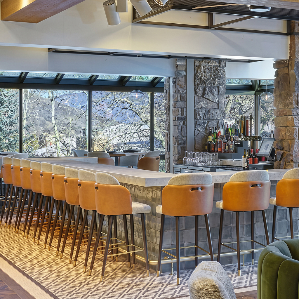 Location: Seattle, WAChair(s):813-SMLG Pamplona Stool(s):1394-TMLG Maestro Bar 1813-TMLG Pamplona Bar